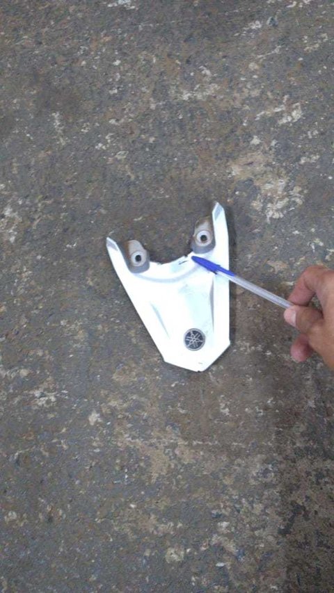 Junção Da Rabeta da Crypton 115 Original (detalhe)