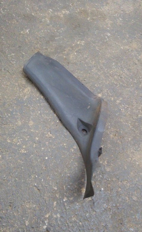 Acabamento Lateral Soleira Porta Traseira Peugeot 206 lado direito
