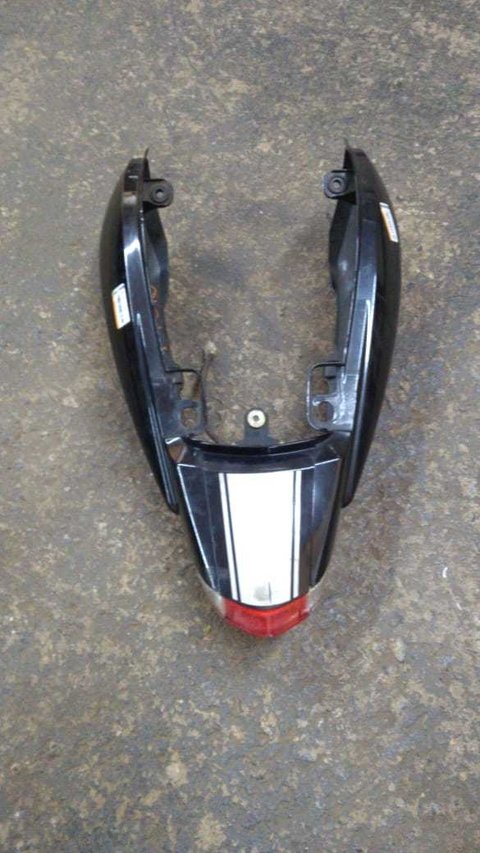 Rabeta Carenagem Com Lanterna Completa Dafra Apache 150