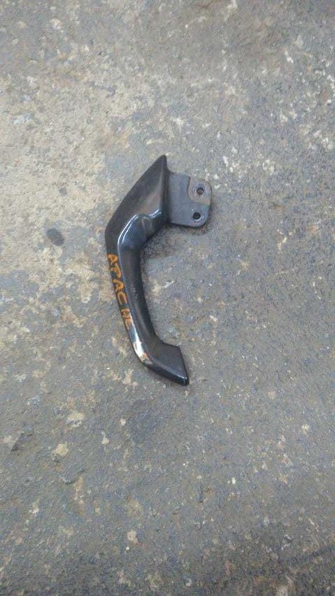 Alça Traseira Lado esquerdo Dafra Apache 150