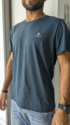 Remera DRIFIT hombre bkdeng