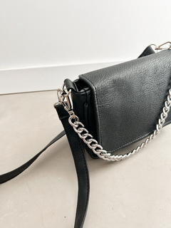 CARTERA CHAIN ¡cadena plateada!