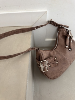 MINI BAG HEBILLA MARRÓN en internet