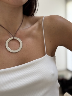 CHOCKER GAMUZA CIRCULO - comprar online