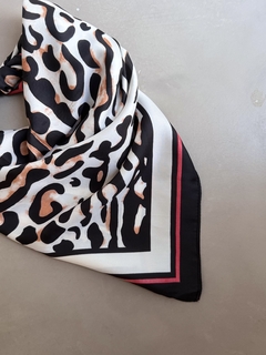 PAÑUELO STAR ¡print con rojo! - comprar online