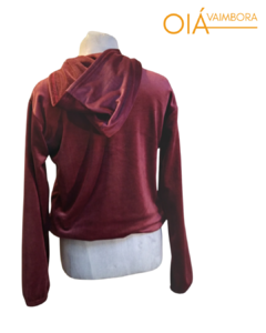 Campera Plush mariposa, bordó S/M - Oiá Vaimbora