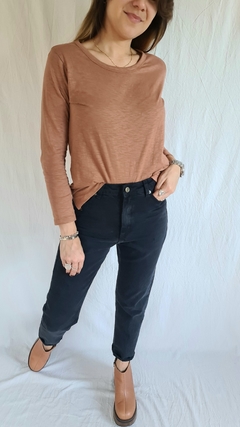 Remera basica TAMI - comprar online
