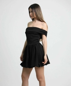 Vestido Crisi en internet