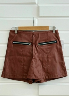 Skort Martu en internet