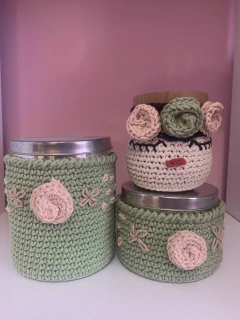 Imagen de Latas matera y mate Frida con funda a crochet