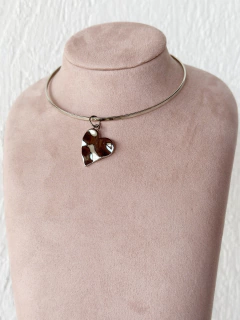 Choker aro coração martelado - comprar online