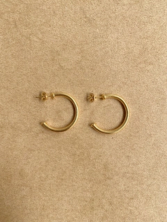 argola maciça pequena