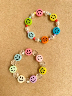 Pulseiras smiles coloridas