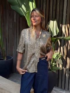 Camisa metálic animal print