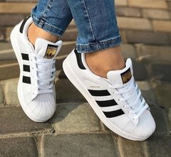 Adidas superstars