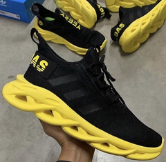 Adidas Maverick