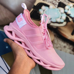 Adidas Maverick