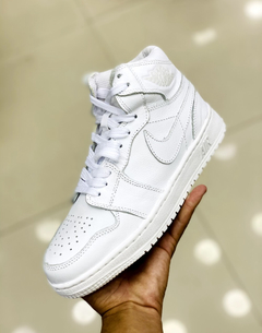 AJ1