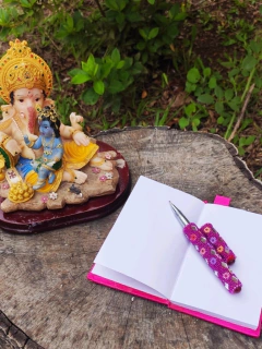 Caderno indiano M com caneta recarregável - comprar online
