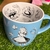 SET CANECA COM INFUSOR - ALICE NO PAÍS DAS MARAVILHAS - Box Importado