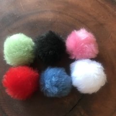 Pompom peludo 4cm