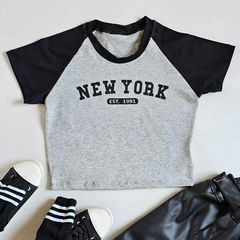 Blusa Cropped New York Cinza