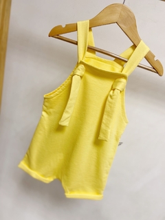 Pronta entrega - Jardineira kids curta barra virada alça nó na internet