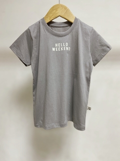 Pronta entrega - Camiseta manga curta cinza pedra hello weekend