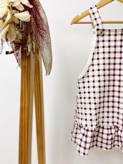 Pronta entrega - Salopete com babado kids Estampada off xadrez vinho - You Boy Kids