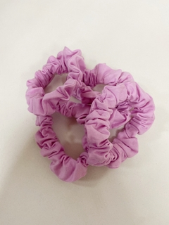 Pronta entrega - Scrunchie laço ternura valor unitário - comprar online