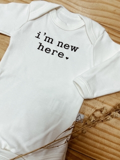 Pronta entrega - Body manga longa I’M NEW HERE