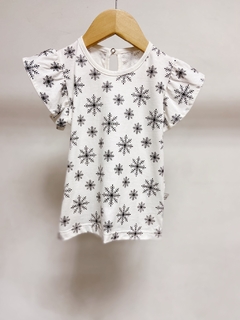 Pronta entrega - Blusa babado off flocos de neve preto botão pérola na internet