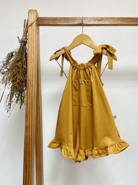 Pronta entrega - Macaquinho com bolso botão detalhe liso basics mostarda