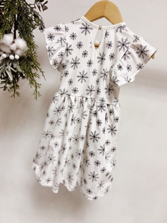 Pronta entrega - Vestido Mullet babado off flocos de neve preto botão pérola