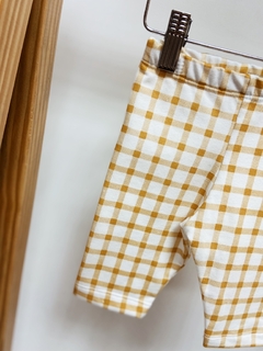 Pronta entrega - Bermuda moletinho com elastano xadrez mostarda - comprar online