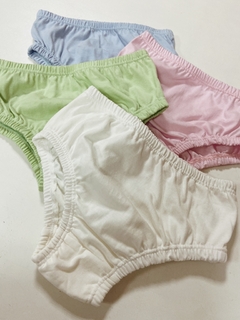 Pronta entrega - Kit 4 calcinhas kids liso basics Aqua, rosa claro, verde fabula, off