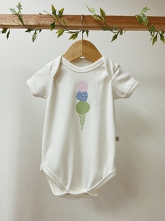 Pronta entrega - Body manga curta off sorvete three colors casquinha verde fabula na internet