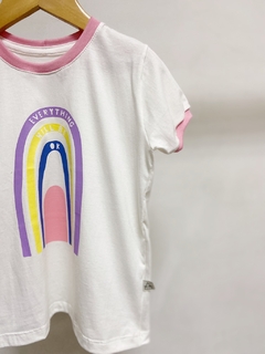 Pronta entrega - Camiseta kids manga curta off rainbow friso tutti-frutti - You Boy Kids
