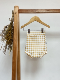 Imagem do Pronta entrega -Shorts Hotpant com turbante Moletinho com elastano estampado xadrez mostarda