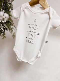 Pronta entrega - Body manga curta off it’s the most wonderful time off the year em preto - comprar online