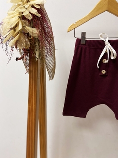 Pronta entrega - Bermuda saruel baby com botões canelado vinho - comprar online