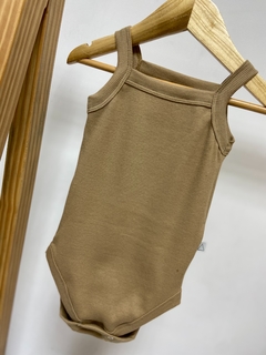 Pronta entrega - Body regata canelado avelã - loja online
