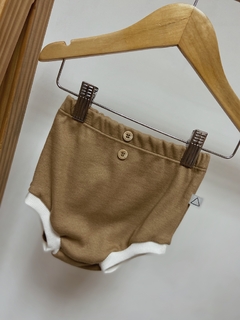 Pronta entrega - Conjunto Retrô canelado Avelã friso off - comprar online