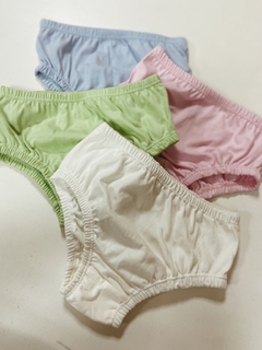 Imagem do Pronta entrega - Kit 4 calcinhas kids liso basics Aqua, rosa claro, verde fabula, off