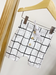 Pronta entrega - Bermuda Saruel grid com botões - comprar online