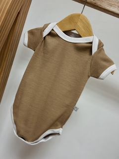 Pronta entrega - Conjunto Retrô canelado Avelã friso off - loja online