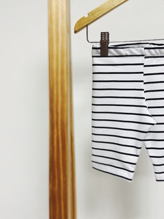 Pronta entrega - Bermuda moletinho com elastano listras na internet