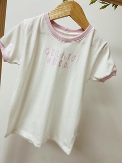 Pronta entrega - Camiseta manga curta off GELATO MOOD. rosa claro detalhe punho manga na internet