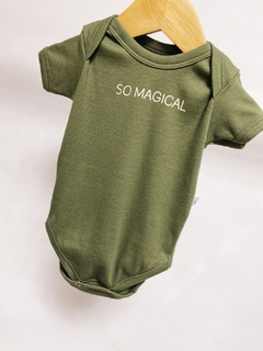 Imagem do Pronta entrega - Body manga curta canelado verde cactus SO MAGICAL em off