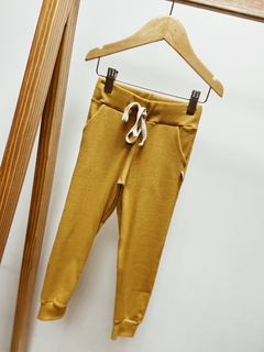 Pronta entrega - Calça jogger canelado mostarda - loja online